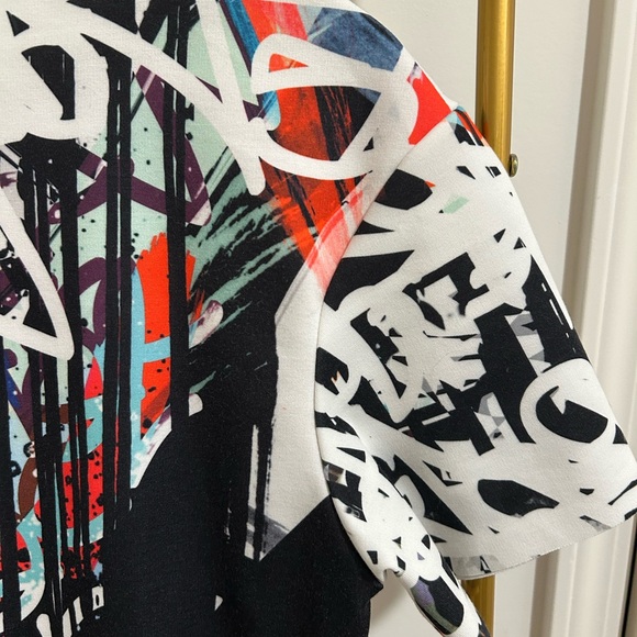 Zara Graffiti Abstract Short Sleeve Dress - Picture 8 of 8